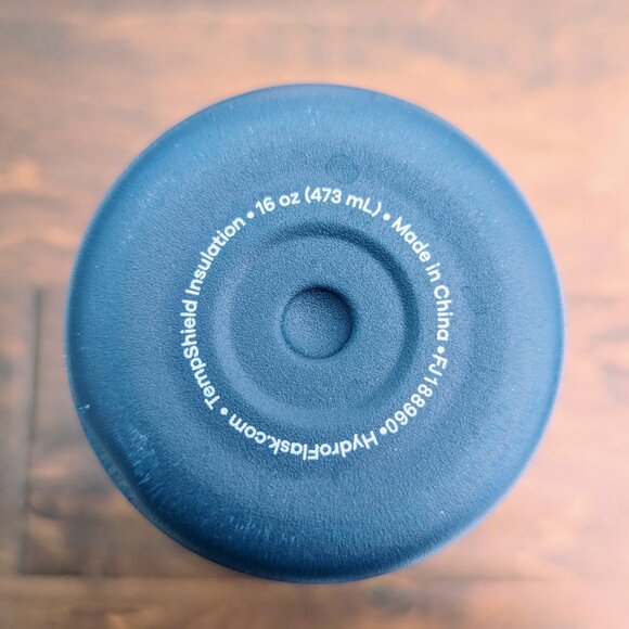 Hydro Flask 16 oz Wide Mouth Bottle with Flex Sip Lid Indigo - Picture 3 of 4